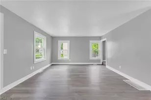1083 Eastlake Dr, Eastlake, OH 44095 - Photo 5