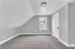 1083 Eastlake Dr, Eastlake, OH 44095 - Photo 13
