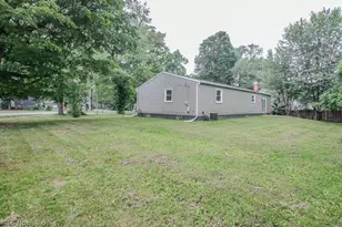 1729 Falkirk Rd, Madison, OH 44057 - Photo 35