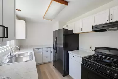 2245 Richmond Road, Cuyahoga Falls, OH 44221 - Photo 21