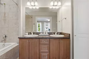 19942 Chagrin Blvd, Huber Heights, OH 44122 - Photo 35