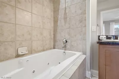 19942 Chagrin Boulevard, Huber Heights, OH 44122 - Photo 37