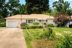 3112 N Bender Ave, Akron, OH 44319 - Photo 3