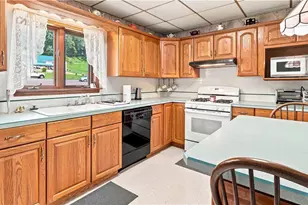 2005 E Wheeling Ave, Cambridge, OH 43725 - Photo 7