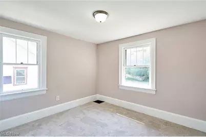 1102 Diagonal Road, Akron, OH 44320 - Photo 21