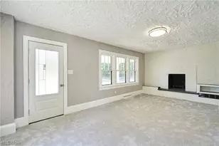 1102 Diagonal Rd, Akron, OH 44320 - Photo 7