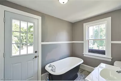 1102 Diagonal Road, Akron, OH 44320 - Photo 17