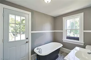 1102 Diagonal Rd, Akron, OH 44320 - Photo 17