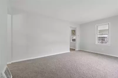 1237 Easton Drive, Akron, OH 44310 - Photo 3