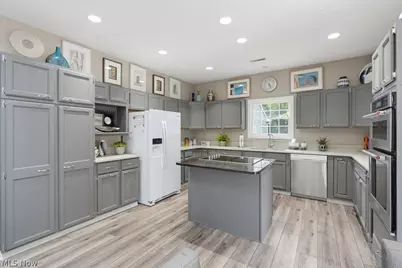 2089 Stillwood Lane, Akron, OH 44313 - Photo 21