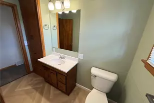928 S Broadway St, New Philadelphia, OH 44663 - Photo 17