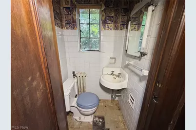 946 Park Boulevard W, East Liverpool, OH 43920 - Photo 25