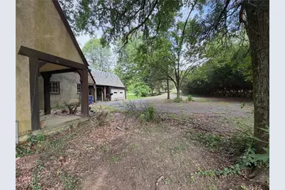946 Park Boulevard W, East Liverpool, OH 43920 - Photo 13