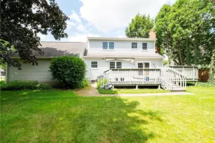 241 Kent Cir NE, New Philadelphia, OH 44663 - Photo 5