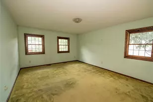 241 Kent Cir NE, New Philadelphia, OH 44663 - Photo 17