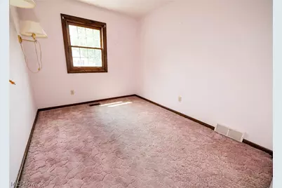 241 Kent Circle NE, New Philadelphia, OH 44663 - Photo 21