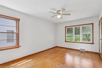 901 S Belle Vista Avenue, Youngstown, OH 44509 - Photo 11