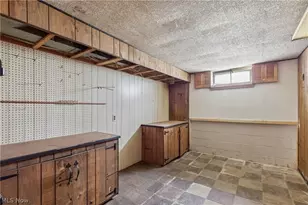 901 S Belle Vista Ave, Youngstown, OH 44509 - Photo 29