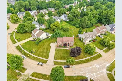 533 Continental Drive, Sagamore Hills, OH 44067 - Photo 39