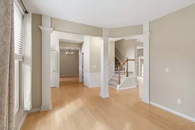 533 Continental Drive, Sagamore Hills, OH 44067 - Photo 17