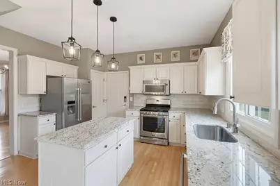 533 Continental Drive, Sagamore Hills, OH 44067 - Photo 3