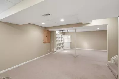 533 Continental Drive, Sagamore Hills, OH 44067 - Photo 45