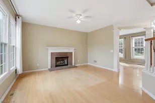 533 Continental Dr, Sagamore Hills, OH 44067 - Photo 11