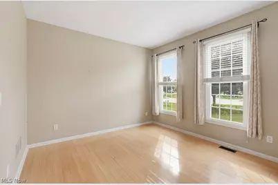 533 Continental Drive, Sagamore Hills, OH 44067 - Photo 19