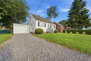 2643 Fletcher Ave NE, Canton, OH 44705 - Photo 3