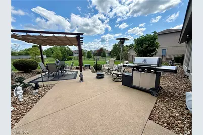 33065 Cobblestone Circle, North Ridgeville, OH 44039 - Photo 25