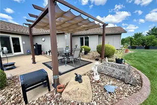 33065 Cobblestone Cir, North Ridgeville, OH 44039 - Photo 7