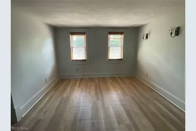 110 Bentley Street, Hubbard, OH 44425 - Photo 15