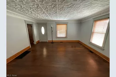 110 Bentley Street, Hubbard, OH 44425 - Photo 11