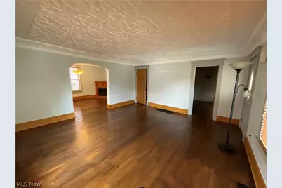 110 Bentley Street, Hubbard, OH 44425 - Photo 7