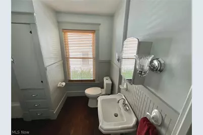 110 Bentley Street, Hubbard, OH 44425 - Photo 13
