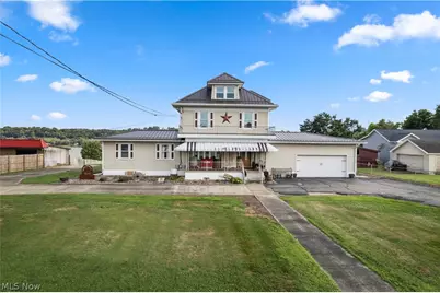 1811 Washington Boulevard, Belpre, OH 45714 - Photo 1