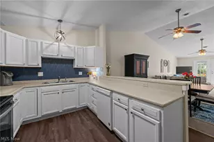 2469 Waterford Pointe Dr, Kent, OH 44240 - Photo 7