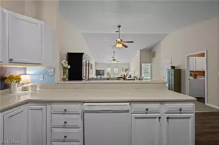 2469 Waterford Pointe Dr, Kent, OH 44240 - Photo 11