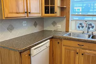 1327 W 9th St, Lorain, OH 44052 - Photo 15