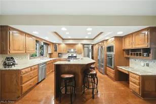 7855 Hearthstone Ave NW, North Canton, OH 44720 - Photo 11