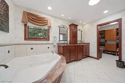 7855 Hearthstone Avenue NW, North Canton, OH 44720 - Photo 23