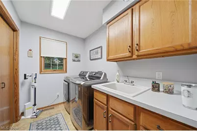 7855 Hearthstone Avenue NW, North Canton, OH 44720 - Photo 35