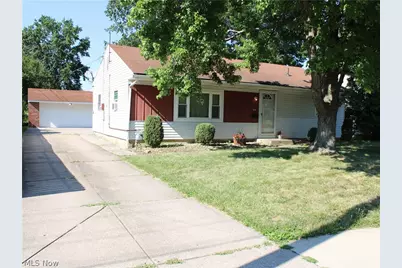 654 Poplar Street, Elyria, OH 44035 - Photo 1