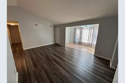 7272 Village Drive, Concord Twp, OH 44060 - Photo 9