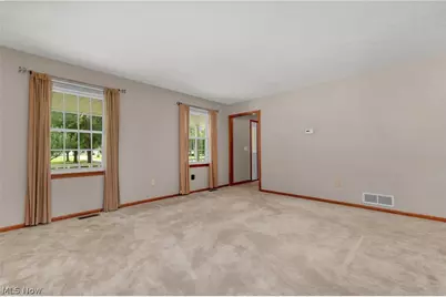 33640 Brokaw Road, Columbia Station, OH 44028 - Photo 9