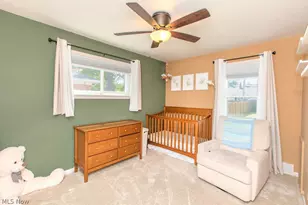 2322 Larchmont Dr, Wickliffe, OH 44092 - Photo 25