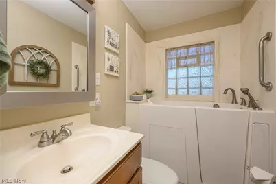 4457 Emma Place NW, Canton, OH 44708 - Photo 9