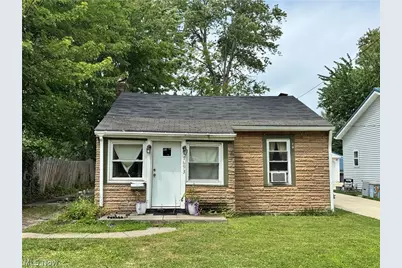 7693 Holly Drive, Mentor on the Lake, OH 44060 - Photo 1