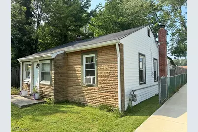 7693 Holly Drive, Mentor on the Lake, OH 44060 - Photo 9