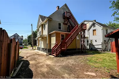 537 E Buchtel Avenue, Akron, OH 44304 - Photo 7